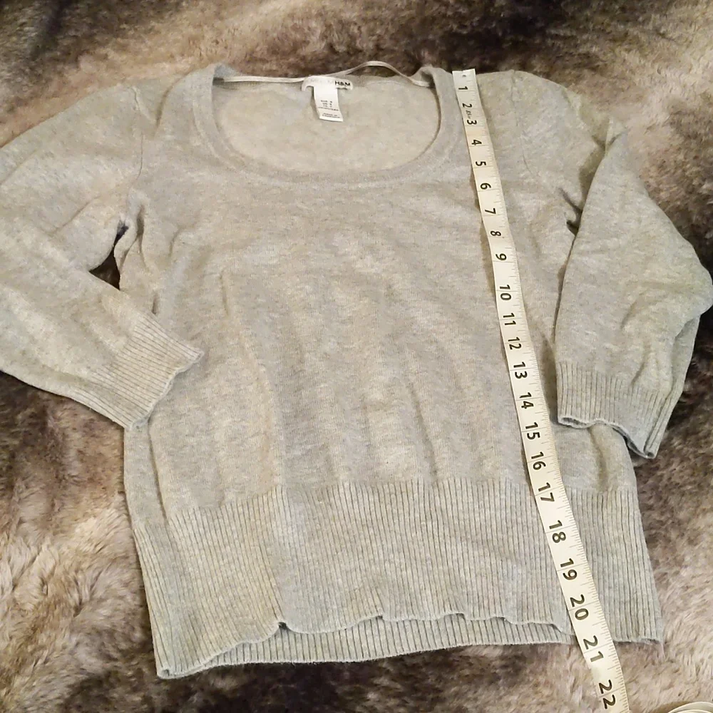 H&M Sweaters - Picture 4 of 5